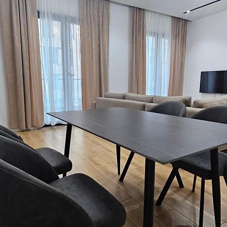 Free Parking Tirana Modern Escape Apartman Kültér fotó