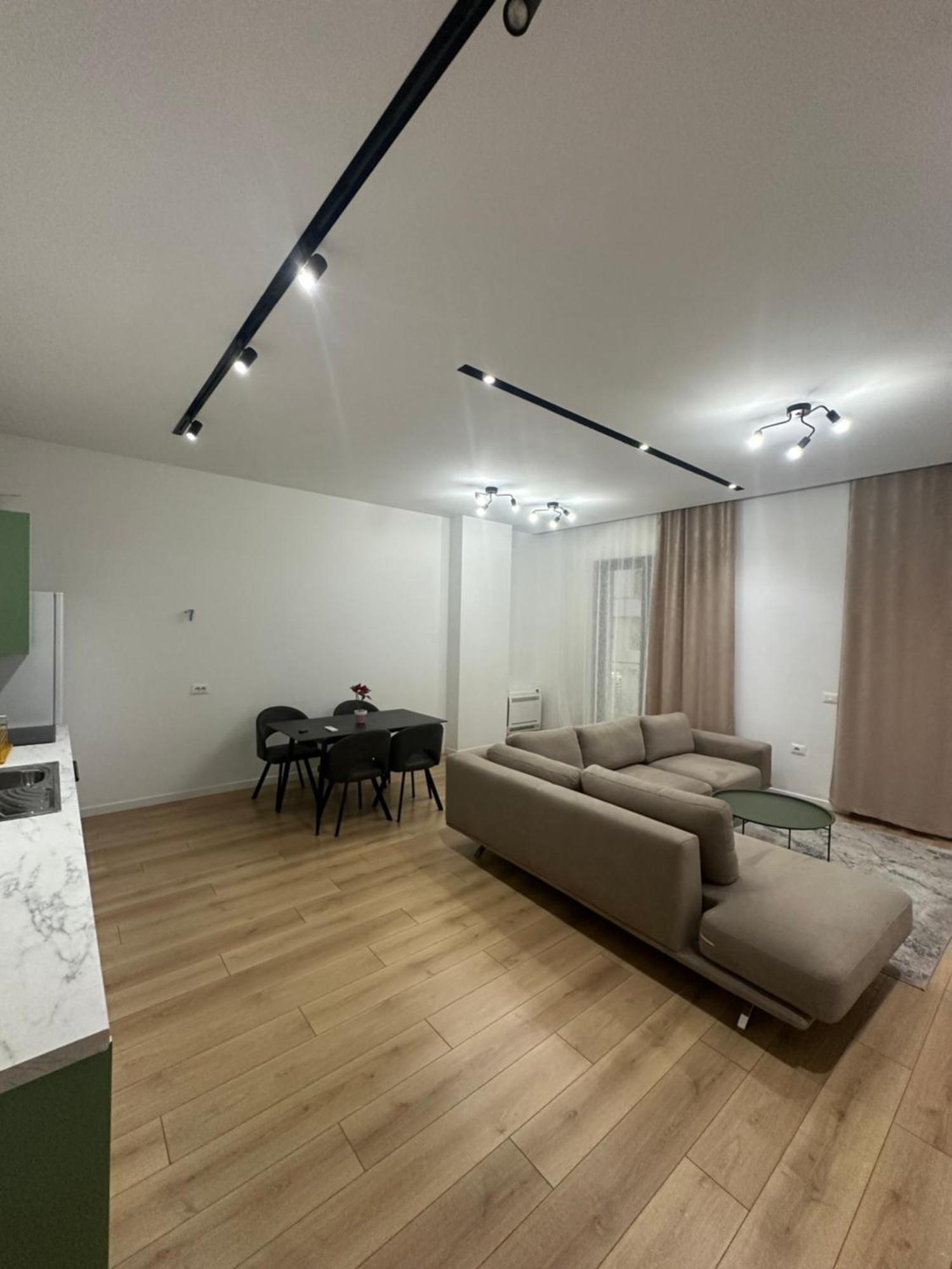 Free Parking Tirana Modern Escape Apartman Kültér fotó